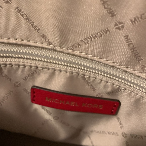 On Sale NWT Michael Kors Red Ladies Large Dome Satchel Leather - Picture 5 of 6